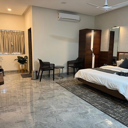 Aqualina Hotel Bhogwe Exterior photo