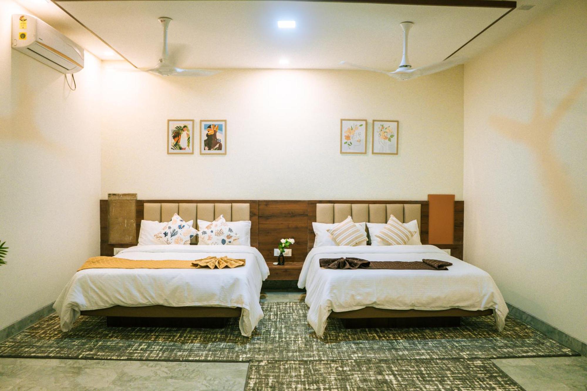 Aqualina Hotel Bhogwe Exterior photo