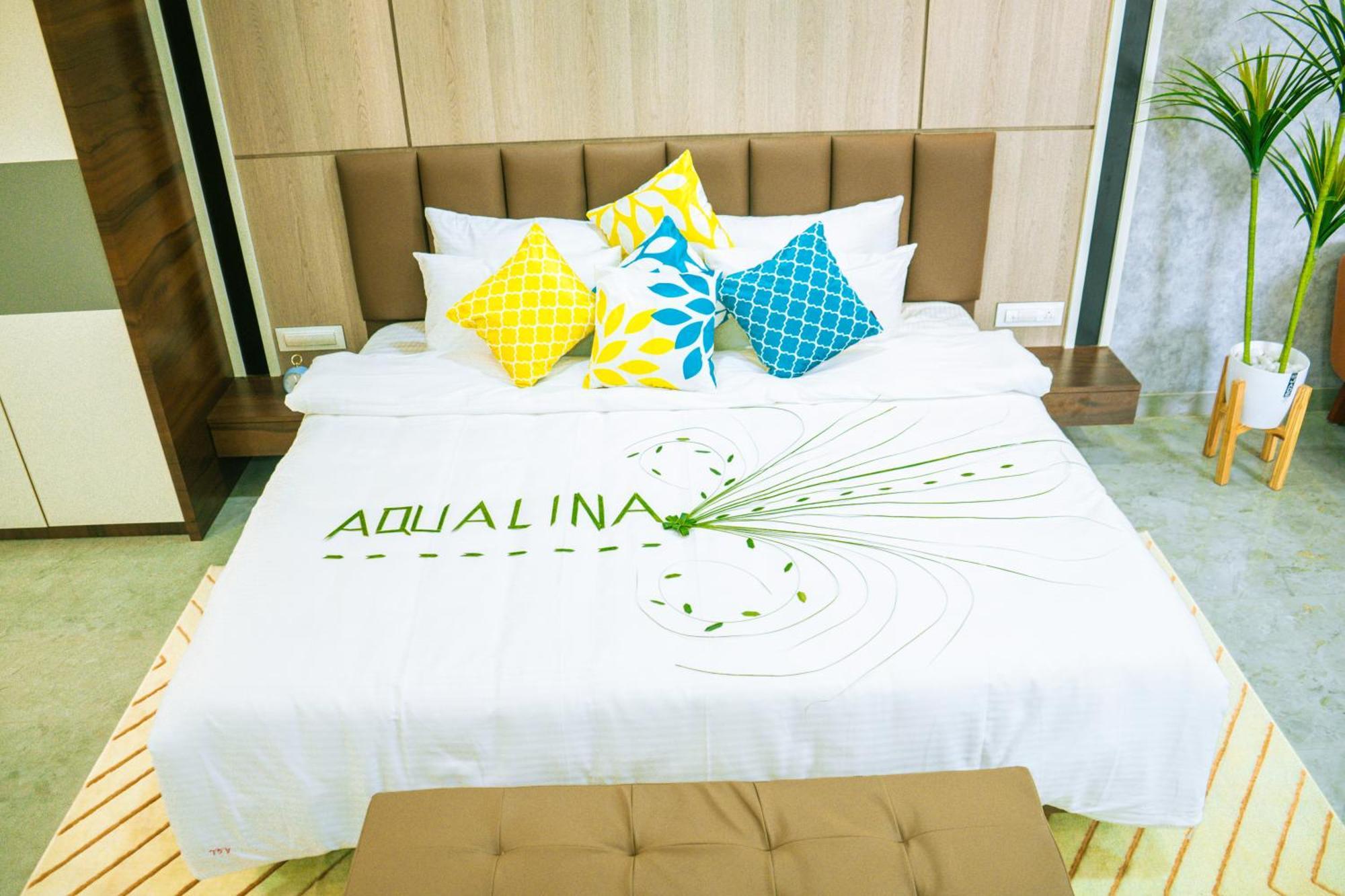 Aqualina Hotel Bhogwe Exterior photo